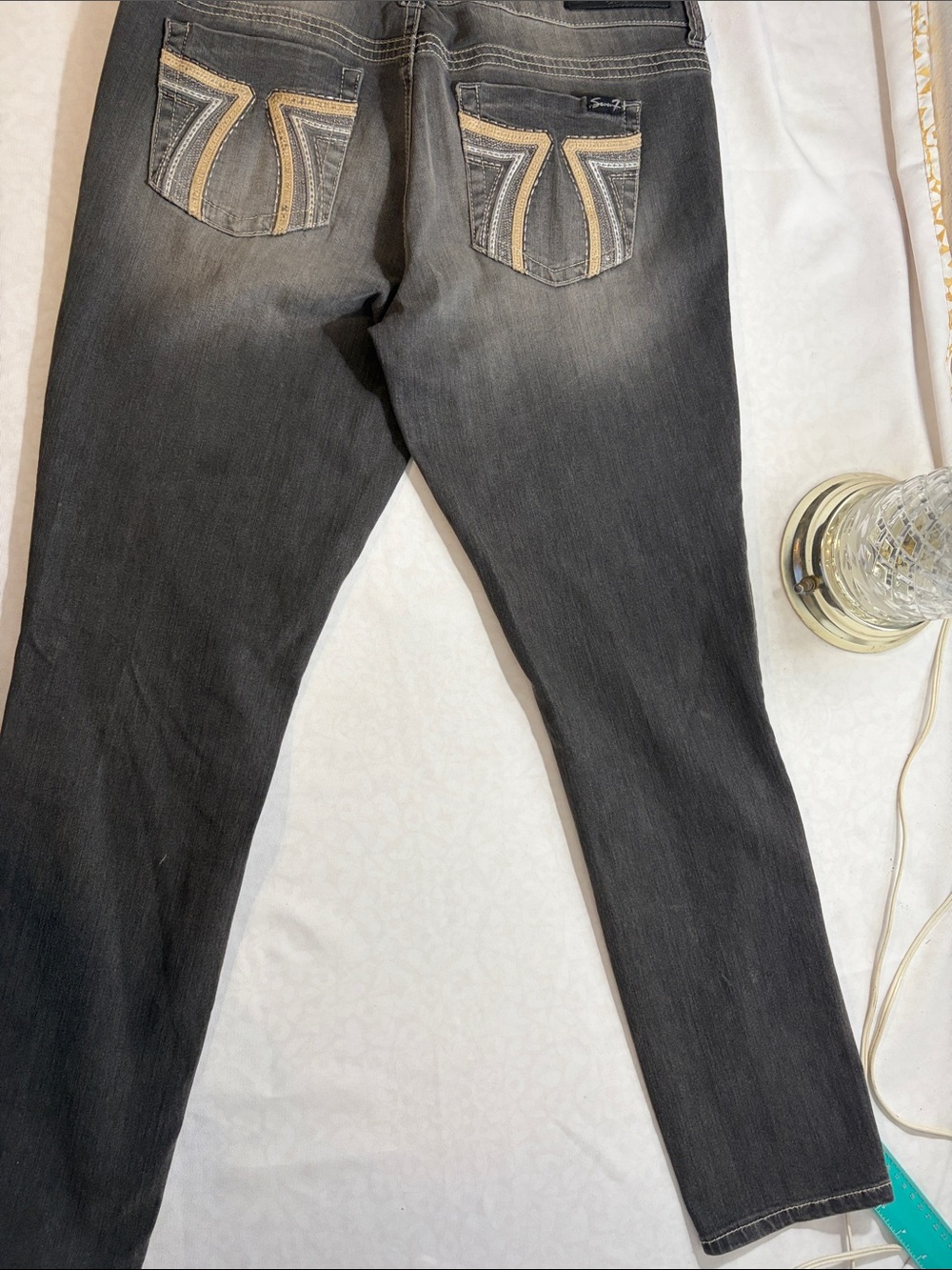 Seven7 Men's Gray Washed Relaxed Jeans